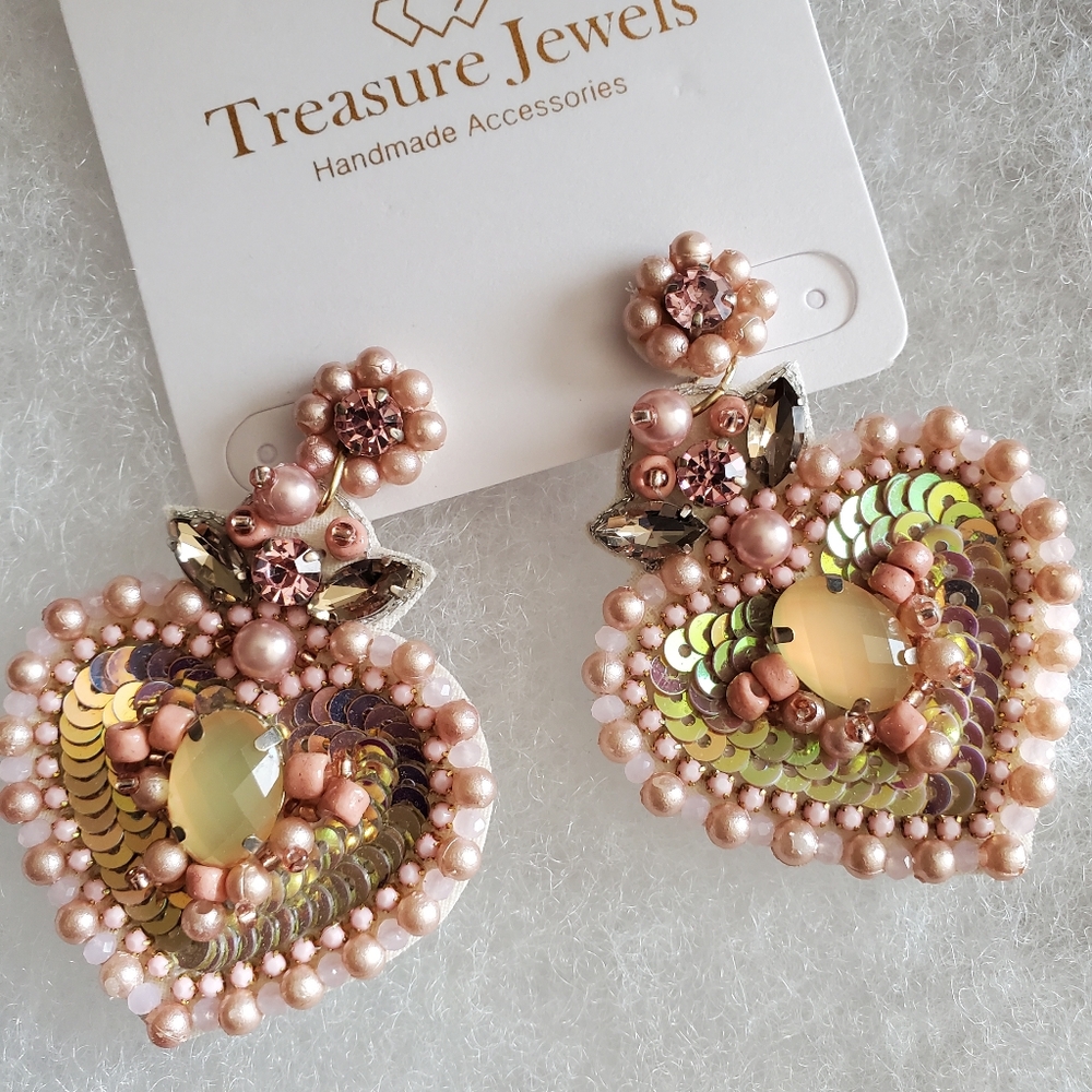 Earings